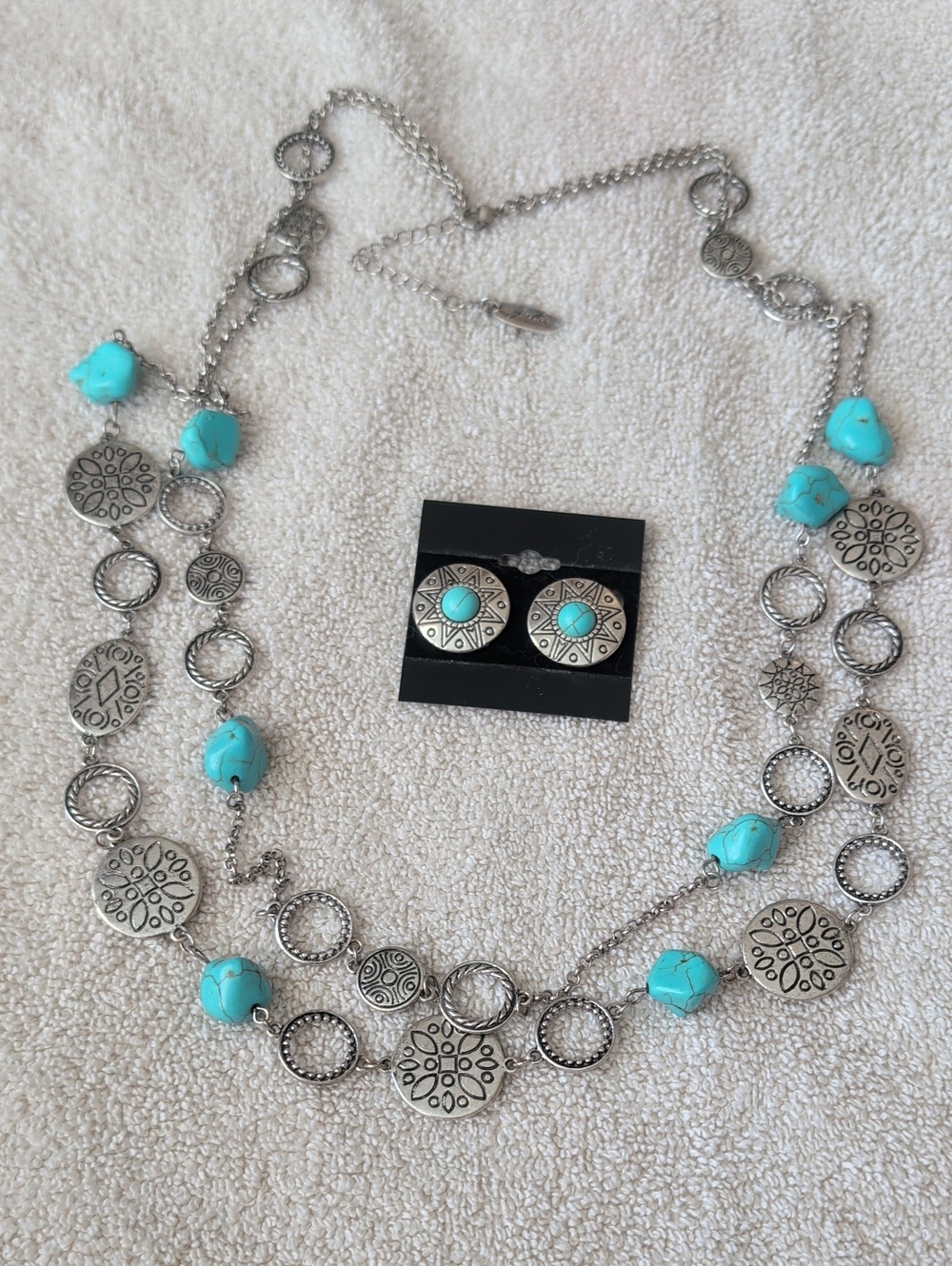 Turquoise Stone Silver-Tone Medallion Necklace with Matching Earrings